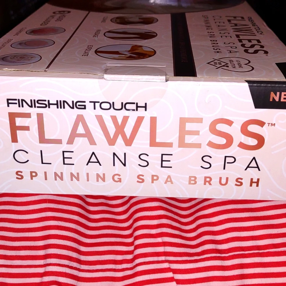 FINISHING TOUCH Flawless Spinning Spa Brush